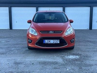 Begagnad Ford Grand C-Max Titanium 116 HK (85 kW) 2010 Orange Minibuss