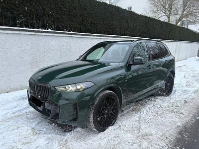 Begagnad BMW X5 490 HK (360 kW) 2024 British racing green SUV