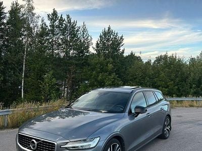 Begagnad 2019 Volvo V60 R-Design Kombi | 250 000 kr (Dyr)