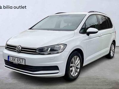 Vit Begagnad 2016 VW Touran Minibuss | 129 900 kr
