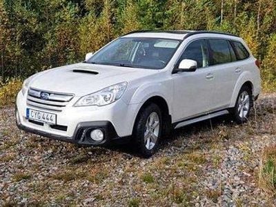 Vit Begagnad 2014 Subaru Outback SUV | 109 000 kr (Dyr)