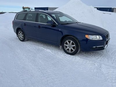 begagnad Volvo V70 D5 AWD Geartronic Momentum, Ocean Race Euro 5