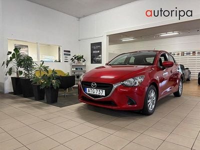 Röd Begagnad 2015 Mazda 2 Halvkombi | 109 900 kr (Marknadspris)