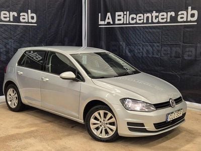 Silver Begagnad 2017 VW Golf VII Halvkombi | 109 900 kr (Marknadspris)