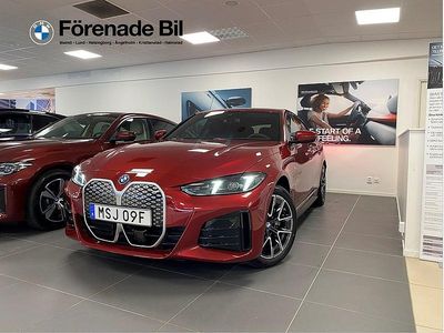 Ny BMW i4 Shadowline 250 kW (340 HK) 2026 Röd Sedan