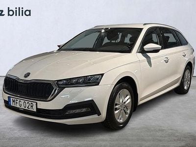 Vit Begagnad 2022 Skoda Octavia Ambition Kombi | 214 900 kr (Bra pris)