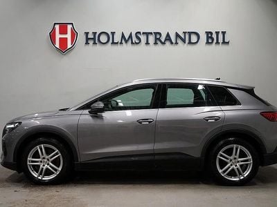 Grå Begagnad 2023 Audi Q4 e-tron Proline SUV | 379 900 kr (Bra pris)