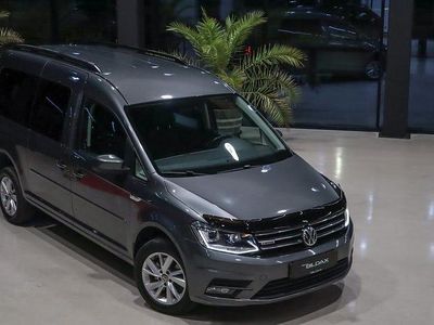 Grå Begagnad 2019 VW Caddy Maxi Life Life Minibuss | 328 000 kr
