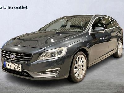 Grå Begagnad 2013 Volvo V60 Momentum Kombi | 124 900 kr (Marknadspris)