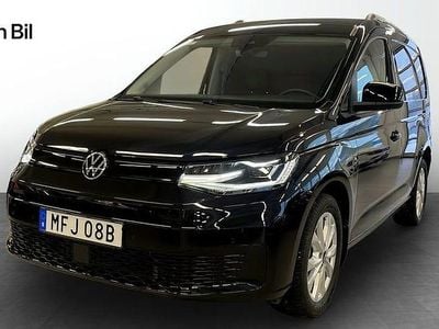 Deep black pärleffekt Begagnad 2025 VW Caddy Minibuss | 489 900 kr