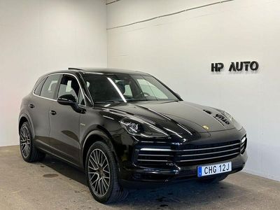 Svart Begagnad 2020 Porsche Cayenne Chrono SUV | 539 900 kr