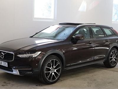 Begagnad Volvo V90 CC Inscription 235 HK (172 kW) 2017 Mörkbrun Kombi
