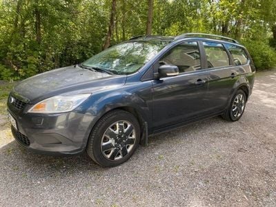 Begagnad Ford Focus 126 HK (92 kW) 2009 Grå Kombi