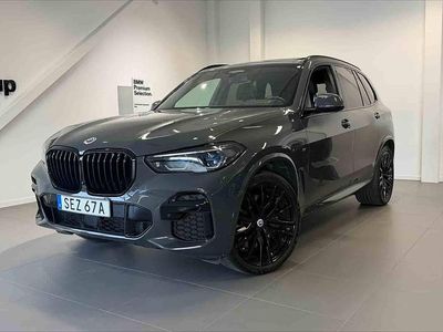 Grå Begagnad 2023 BMW X5 SUV | 799 900 kr