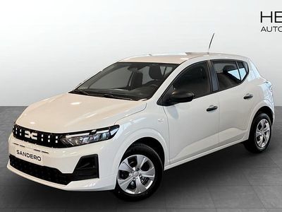 Snövit Ny 2025 Dacia Sandero Essentiel Halvkombi | 199 900 kr (Marknadspris)