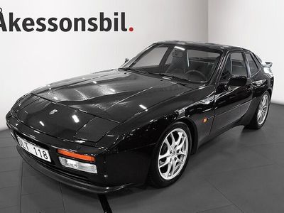 Porsche 944 S2