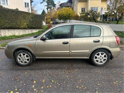 Nissan Almera