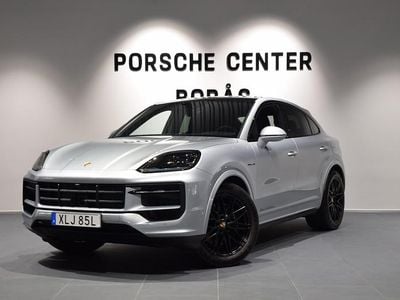 Silver Ny 2025 Porsche Cayenne Black Edition SUV | 1 502 900 kr (Lite dyr)