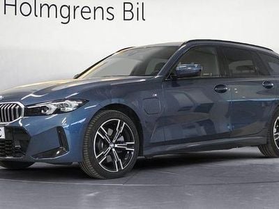 Begagnad BMW 330 M Sport 292 HK (214 kW) 2025 Arctic race blue metallic Kombi