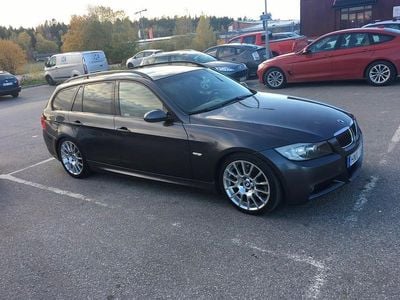 Begagnad BMW 325 Advantage 245 HK (180 kW) 2008 Kombi