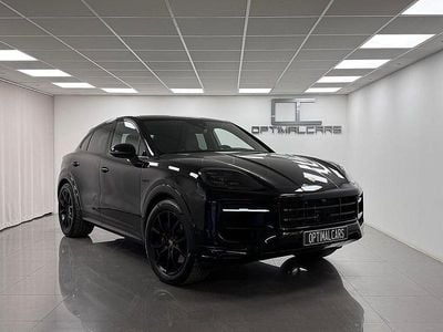 Svart Begagnad 2025 Porsche Cayenne SUV | 1 139 900 kr