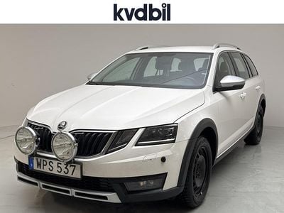 Begagnad Skoda Octavia Scout 150 HK (110 kW) 2018 Vit Kombi
