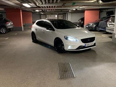 Begagnad Volvo V40 253 HK (186 kW) 2016 Solid vit