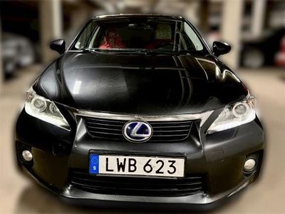 Lexus CT200h