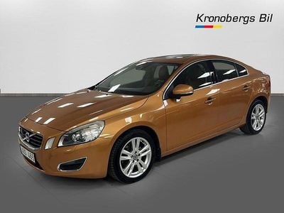 Begagnad Volvo S60 Summum 206 HK (151 kW) 2010 Orange brun metallic Sedan