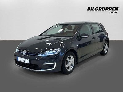 Grå Begagnad 2020 VW e-Golf Halvkombi | 149 900 kr (Marknadspris)