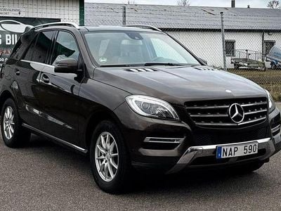 Mörkbrun Begagnad 2013 Mercedes ML250 SUV | 189 700 kr