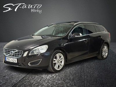 Svart Begagnad 2011 Volvo V60 Summum Kombi | 89 900 kr (Dyr)