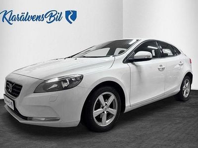 Vit Begagnad 2014 Volvo V40 Kinetic Halvkombi | 79 900 kr (Marknadspris)