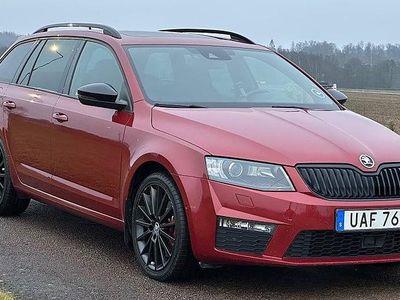 Röd Begagnad 2014 Skoda Octavia RS Kombi | 149 900 kr (Lite dyr)