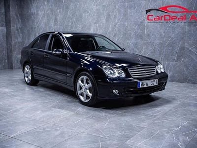 Svart Begagnad 2005 Mercedes C180 Classic Sedan | 49 800 kr (Marknadspris)