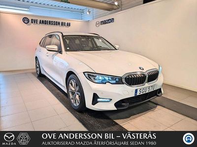 Vit Begagnad 2021 BMW 330e Sport Line Kombi | 298 900 kr (Marknadspris)