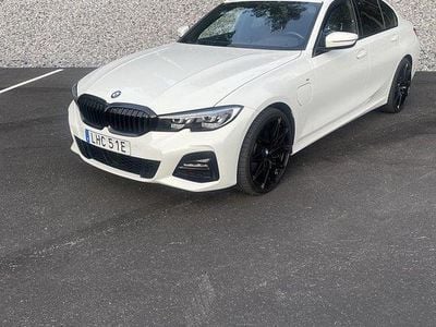 BMW 330e