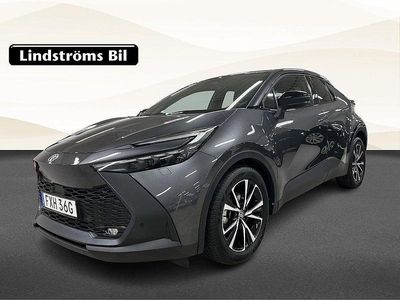 Mörkgrå Begagnad 2024 Toyota C-HR Style SUV | 359 900 kr (Marknadspris)