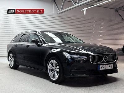 Svart Begagnad 2020 Volvo V90 Momentum Kombi | 279 000 kr (Marknadspris)