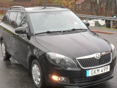 Svart Begagnad 2014 Skoda Fabia Ambiente Halvkombi | 47 000 kr (Dyr)