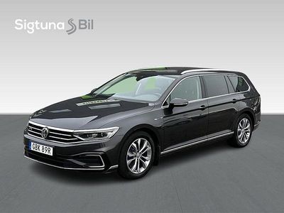 Grå Begagnad 2019 VW Passat Executive Kombi | 259 900 kr (Lite dyr)