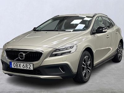 Brun Begagnad 2017 Volvo V40 CC Business Edition Kombi | 175 000 kr (Dyr)