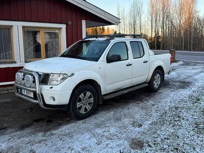 Begagnad Nissan Navara 174 HK (127 kW) 2006 Vit Pickup
