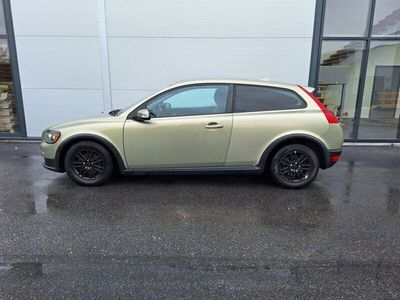 begagnad Volvo C30 1.6D DRIVe Momentum 109HK Nybesiktigad Dragkrok