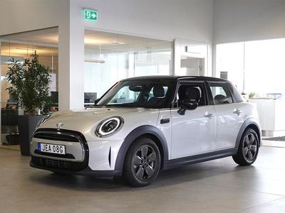 Begagnad Mini Cooper 136 HK (100 kW) 2022 Silver Halvkombi