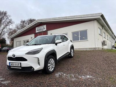 Vit Begagnad 2022 Toyota Yaris Cross Active SUV | 239 000 kr (Marknadspris)
