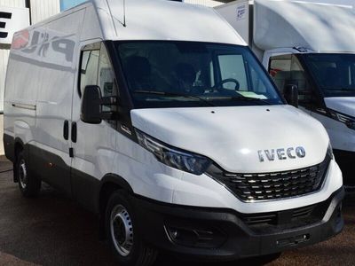 begagnad Iveco Daily Van 2.3 JTD Euro 6 136hk 9 kubik