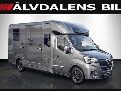 Grå Begagnad 2023 Renault Master Van | 899 000 kr