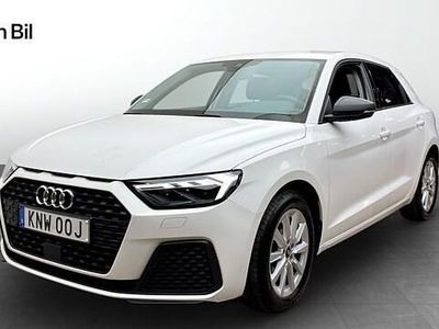 Vit Begagnad 2022 Audi A1 Sportback Proline Halvkombi | 214 000 kr (Marknadspris)