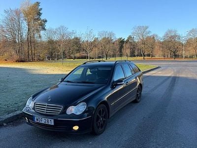 Begagnad 2005 Mercedes C200 Kombi | 30 000 kr (Marknadspris)
